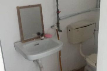 Taman Pulai Utama Flat