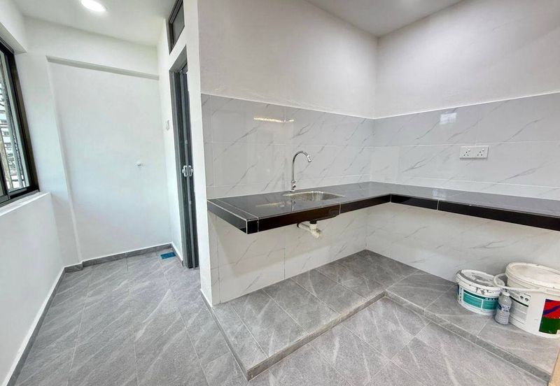 Taman Pulai Utama Flat