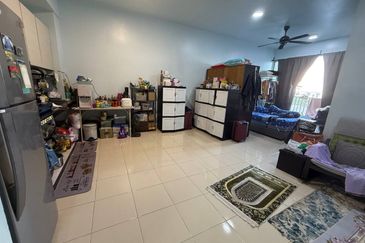 Dedaun Hijau (Greenfield Regency)