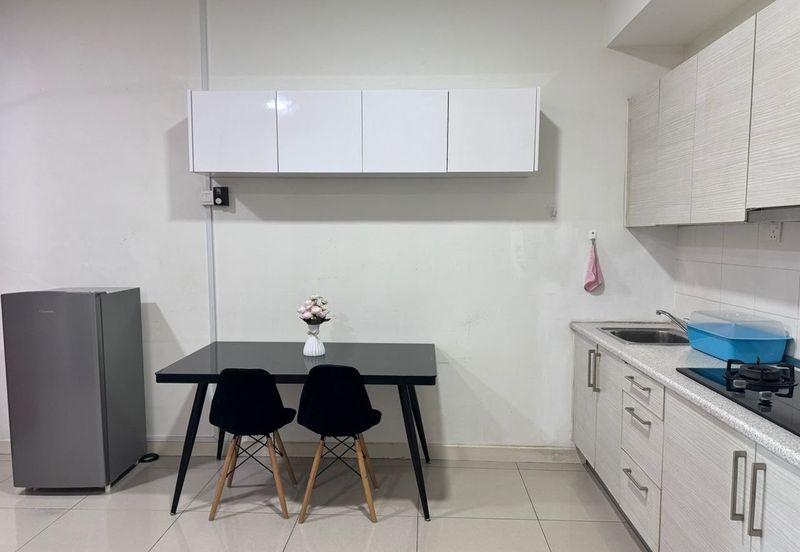 Dedaun Hijau (Greenfield Regency)