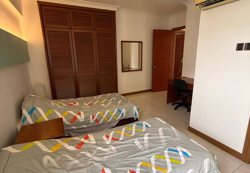 The Straits View, Bandar Baru Permas Jaya