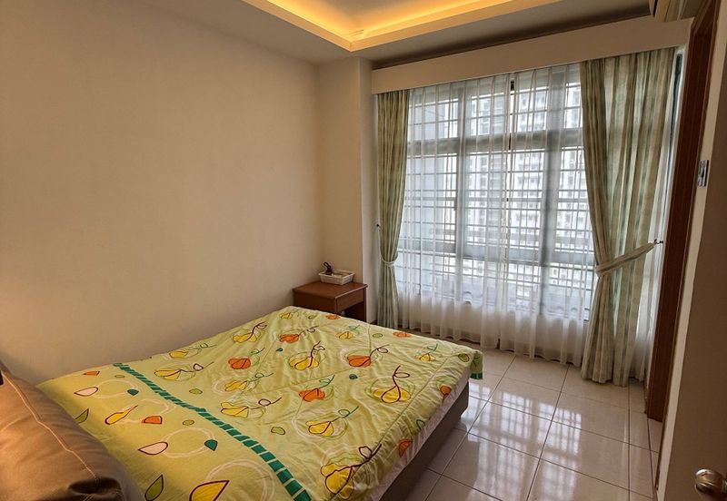 The Straits View, Bandar Baru Permas Jaya