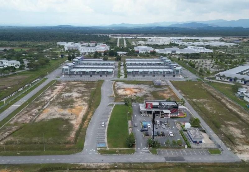 New 2 or 3 Storey Shop for sale