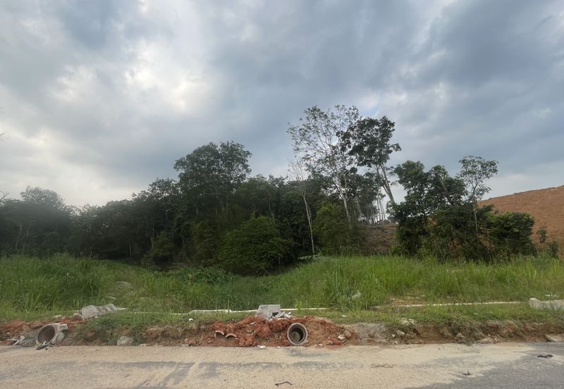 Ulu Tiram medium industrial land for sale