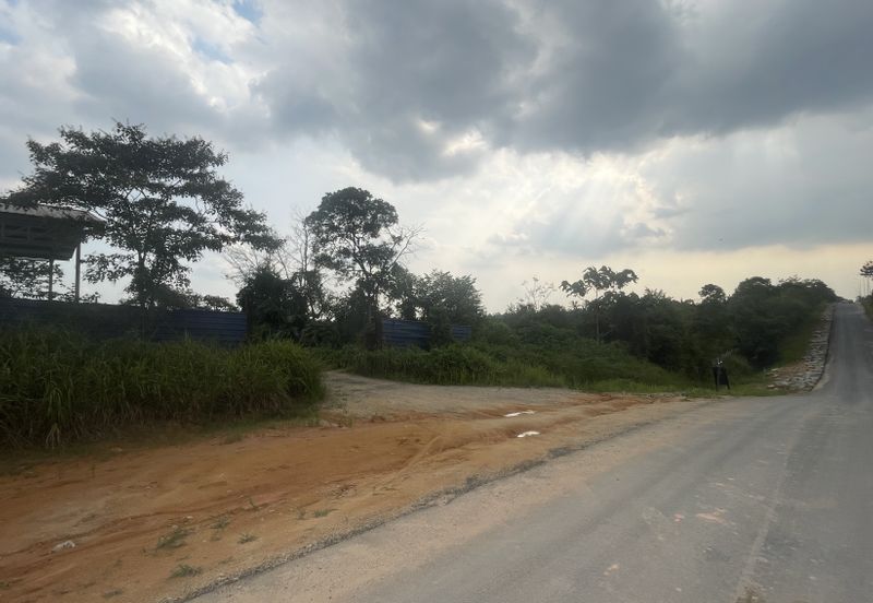 Ulu Tiram medium industrial land for sale