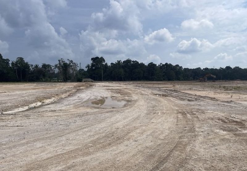 Tanjung Kupang Gelang Patah light industrial land