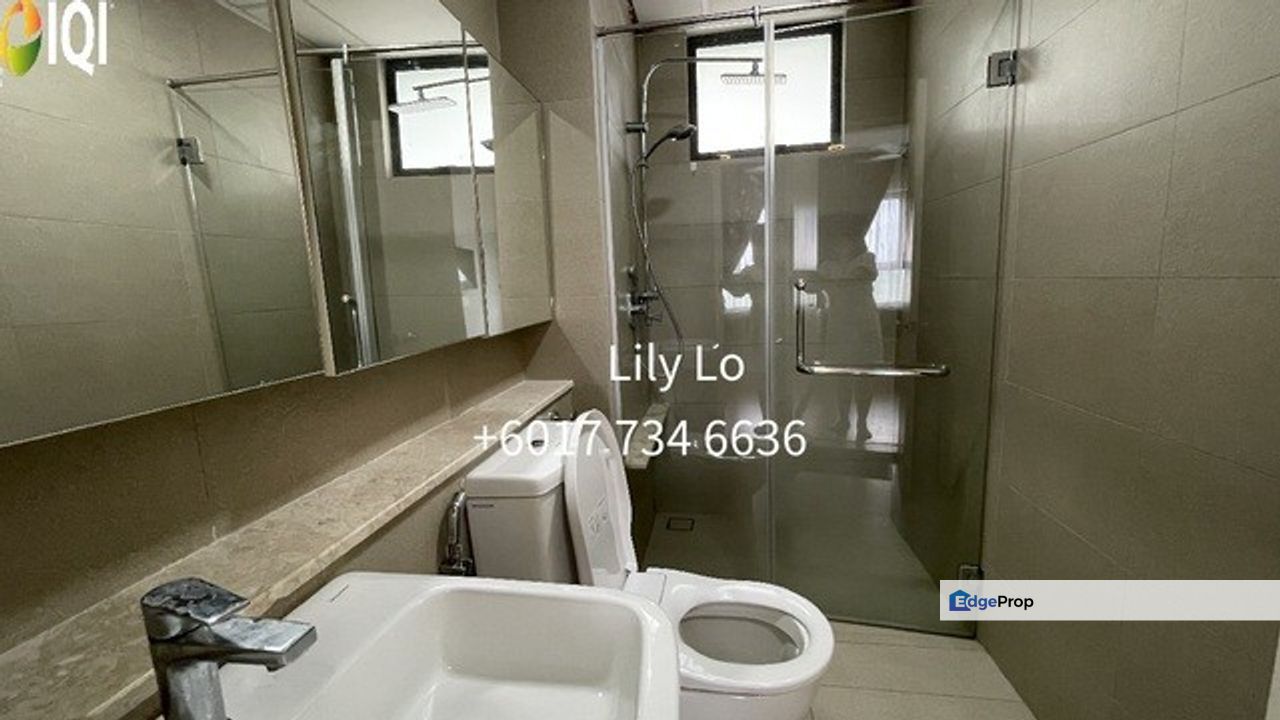 The WaterEdge Residences, , 