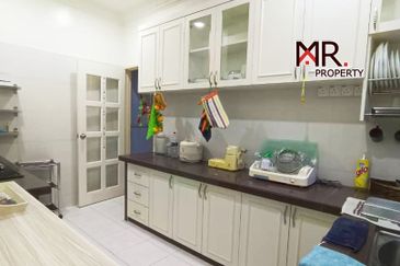 BANDAR AMANJAYA (ZON KENANGA)