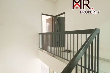 Bandar Laguna Merbok