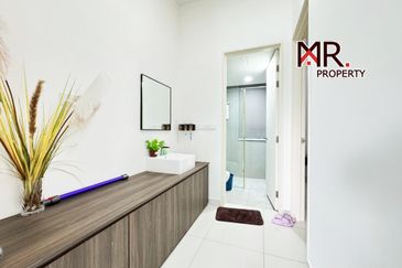 Ferringhi Residence 2