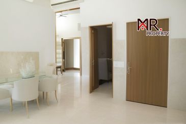 Bandar Laguna Merbok