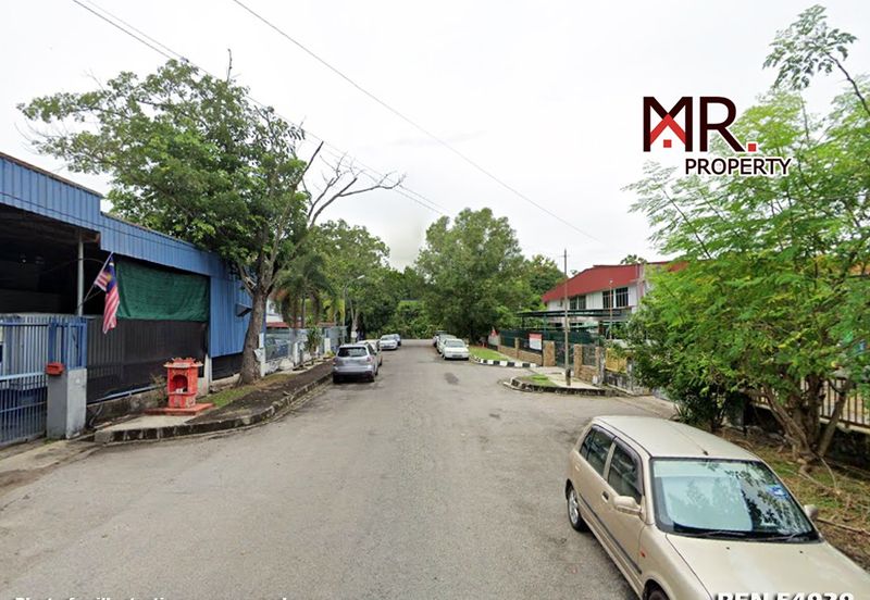 Jalan Angsana, Kampung Pengkalan Lebai Man