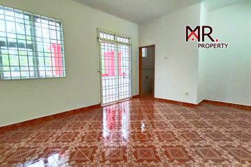 Bandar Laguna Merbok