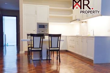 Quayside Seafront Resort Condominium