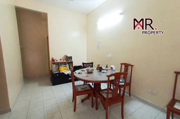 Bandar Laguna Merbok