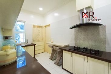 BANDAR AMANJAYA (ZON KENANGA)