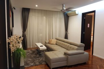 Jalan Seri Tanjung Pinang 