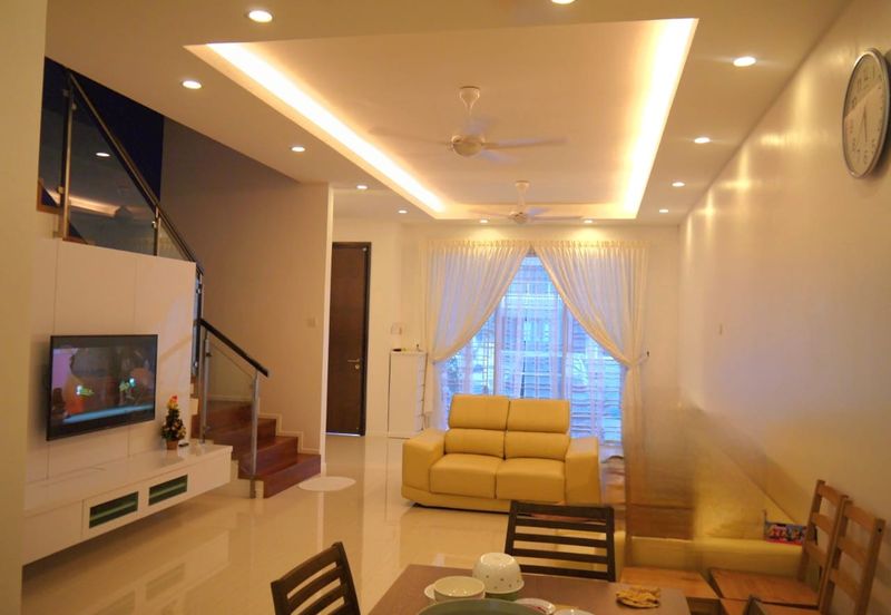 Raffles Residence 199