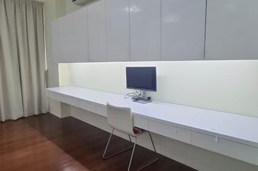 Raffles Residence 199