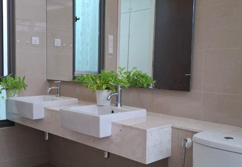 Raffles Residence 199