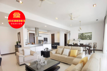 Infinity Beachfront Super Condominium