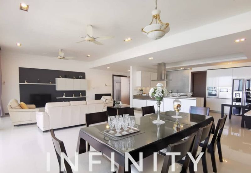 Infinity Beachfront Super Condominium