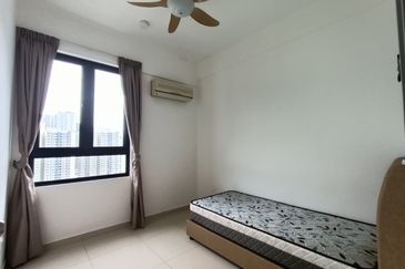 The Golden Triangle 2