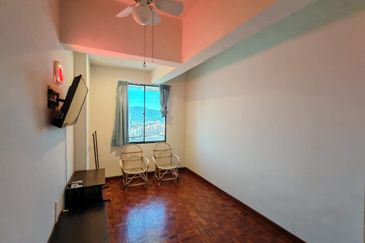 Marina Tower, Ratu Mutiara