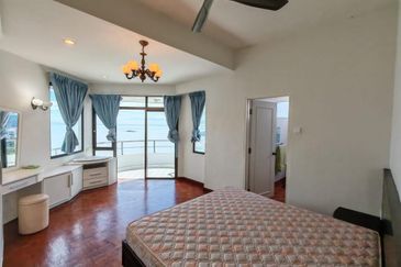 Marina Tower, Ratu Mutiara