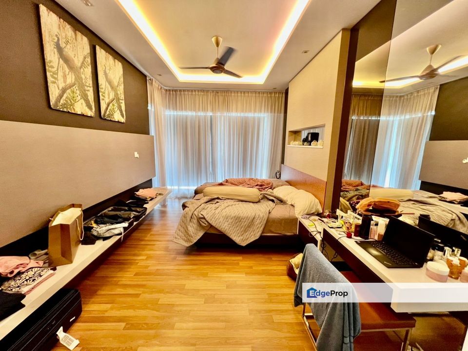 Bayu Ferringhi 2410sf Seaview Condominium Located in Batu Ferringhi, Penang, Batu Ferringhi