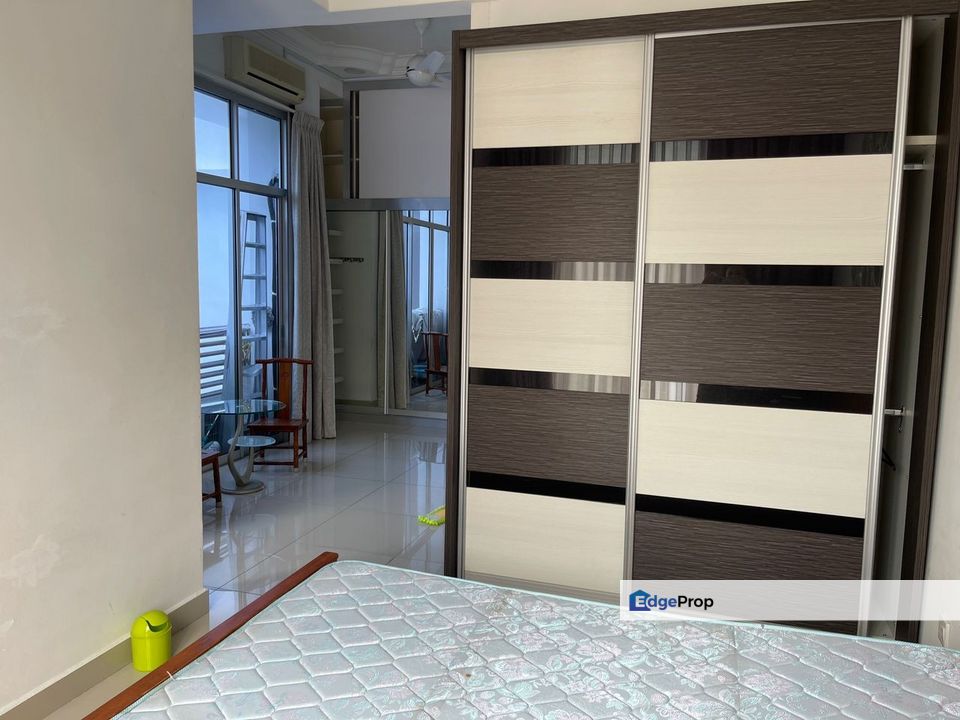 Surin 1307sf Condominium Seaview Located in Tanjung Bungah, Penang, Tanjung Bungah