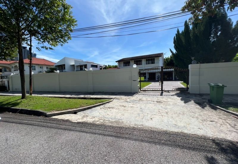 2 Storey Bungalow 12800sf Located in Pulau Tikus, Georgetown