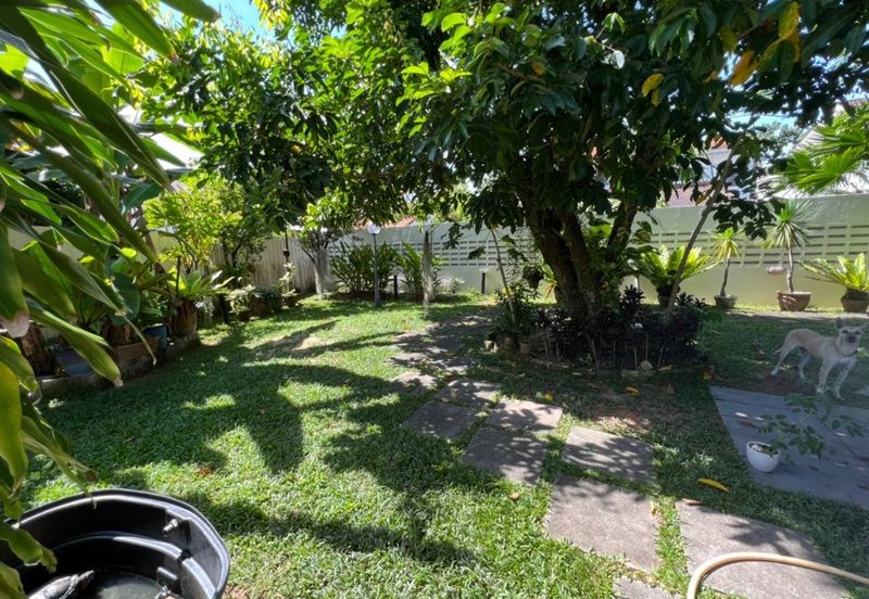 2 Storey Bungalow 12800sf Located in Pulau Tikus, Georgetown