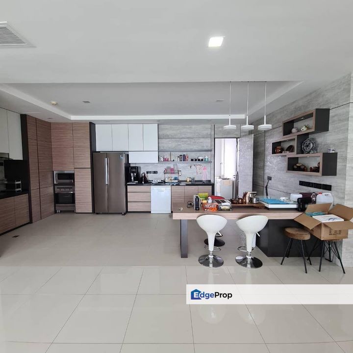 Infinity 3700sqft Seaview Condo by The Beach Located in Tanjung Bungah, Penang, Tanjung Bungah