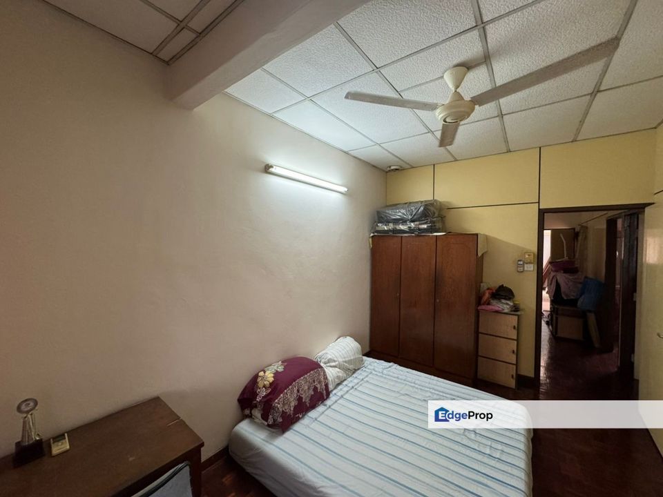 Double Storey Located in Bukit Dumbar Jelutong, Georgetown, Penang, Jelutong