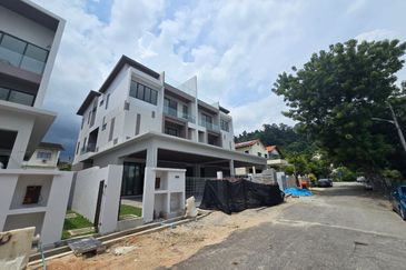New Project Daisy & Dove Partially Seaviea  Semi-Detached House Tanjung Bungah - Jalan Merbau