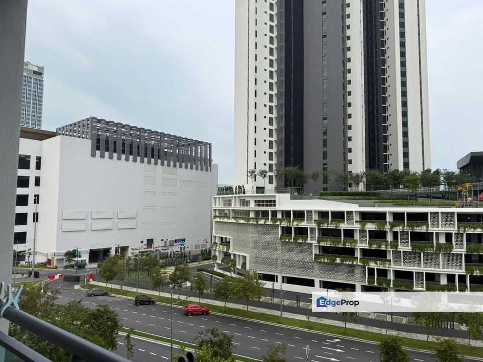 Waterside 1050sf Condominium  Located in Gelugor, Georgetown , Penang, Gelugor