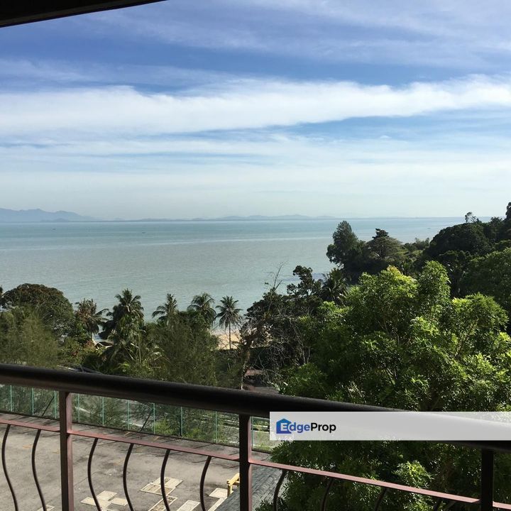Moonlight Bay 2200sf Condovilla Seaview Located in Batu Ferringhi , Penang, Batu Ferringhi