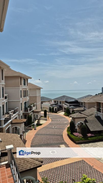 Moonlight Bay 4 Storey Villa Located in Batu Ferringhi, Penang, Batu Ferringhi