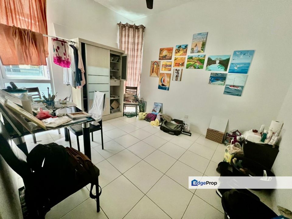 10 Island Resort 1250sf Seaview Condominium Located in Batu Ferringhi (Below Market) , Penang, Batu Ferringhi