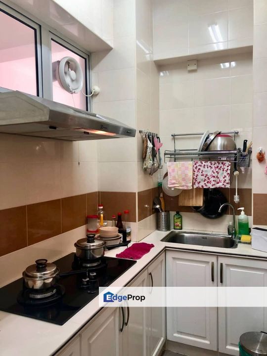 Surin 1307sf Condominium Seaview Located in Tanjung Bungah , Penang, Tanjung Bungah