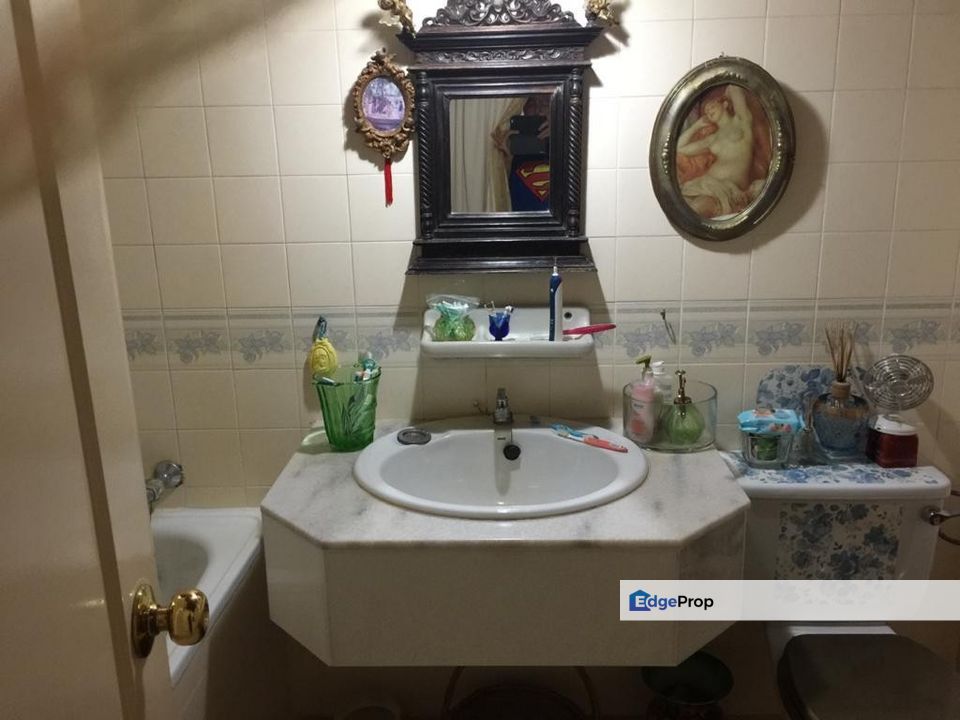 Seaview Garden 1450sf Condominium Seaview Located in Batu Ferringhi , Penang, Batu Ferringhi