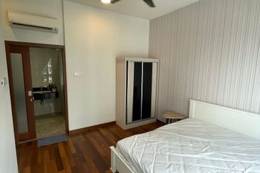 Paradiso Nuova Medini