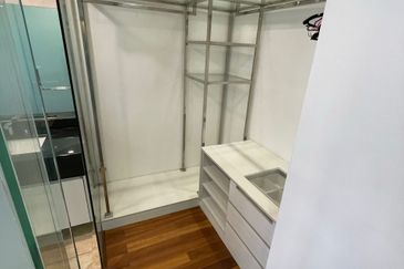 Paradiso Nuova Medini