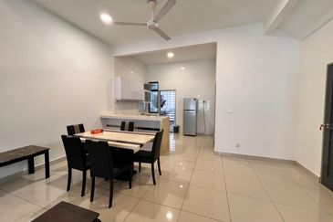 The Canal Garden South, Horizon Hills