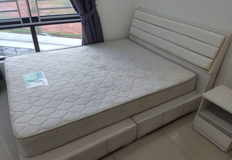 Seri Austin Luxury Apartment