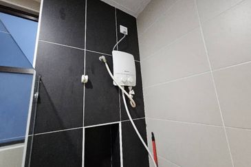 Seri Austin Luxury Apartment