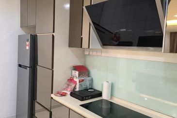 Seri Austin Luxury Apartment