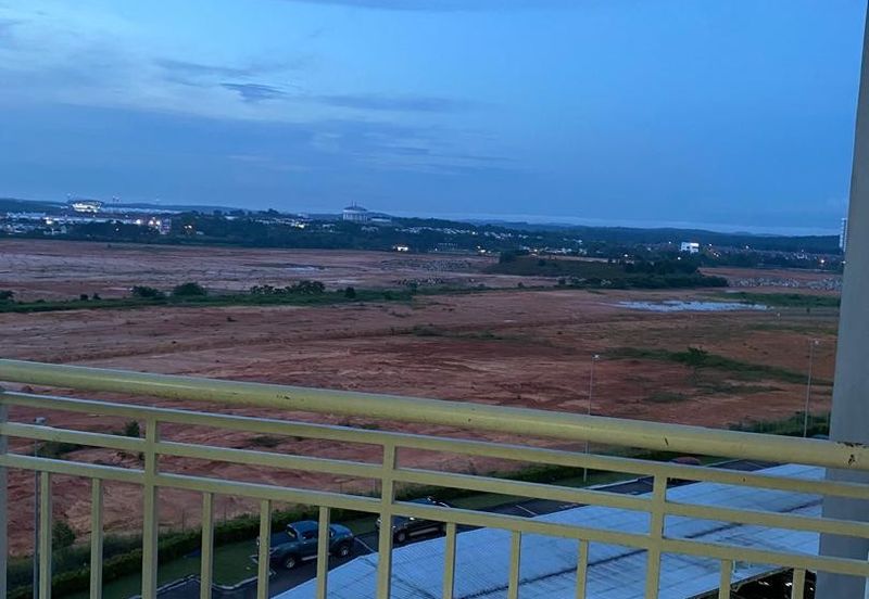 Seri Austin Luxury Apartment