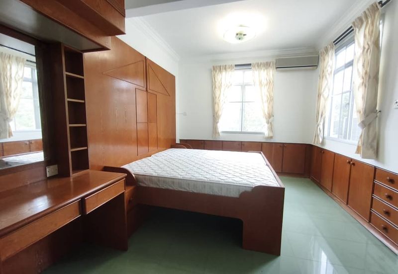 Mon Bisca, Bandar Baru Permas Jaya